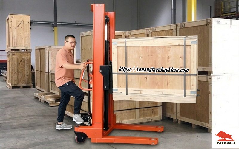 Xe nâng pallet 3000kg Niuli