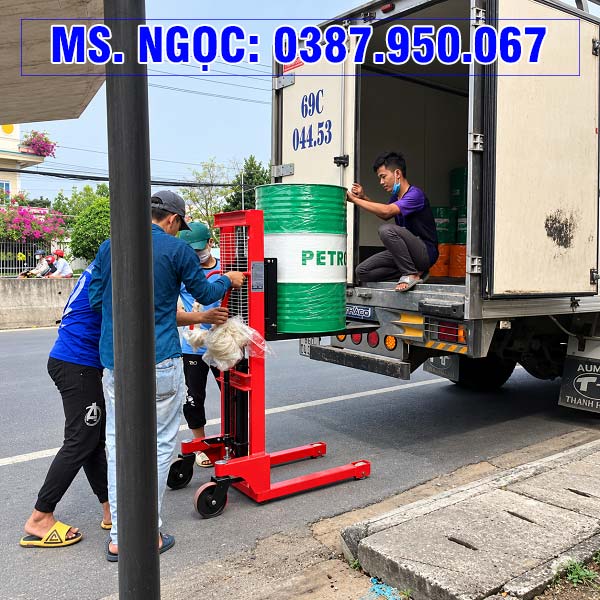 Xe nâng thùng phuy 500kg